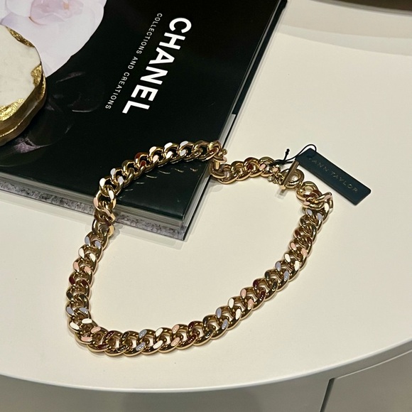 new Ann Taylor chunky curb link gold necklace - Picture 1 of 9